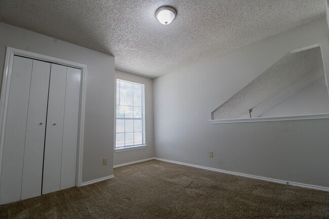 Building Photo - 3811 Bremen Ave