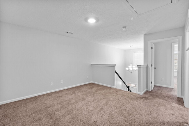 Building Photo - 597 Vinings Dr