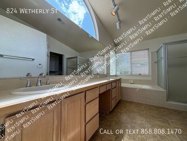 Building Photo - 824 Wetherly St