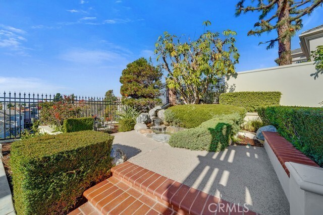 Building Photo - 11 Pemberly