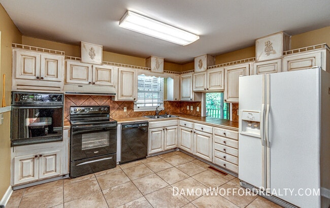 Building Photo - 1431 Brecon Dr