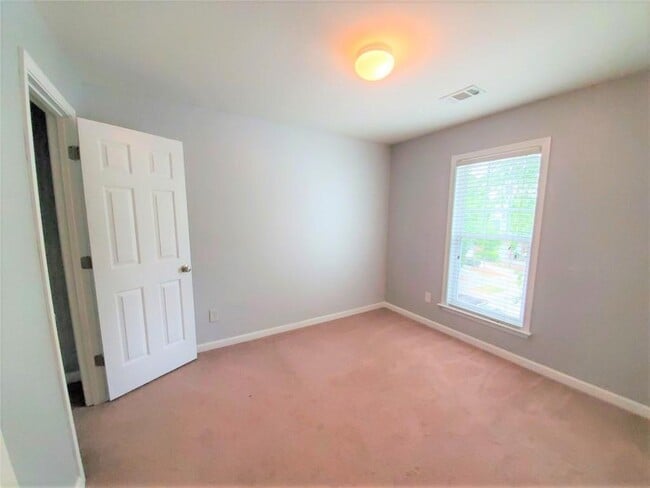 Building Photo - 3641 Postwaite Cir NW