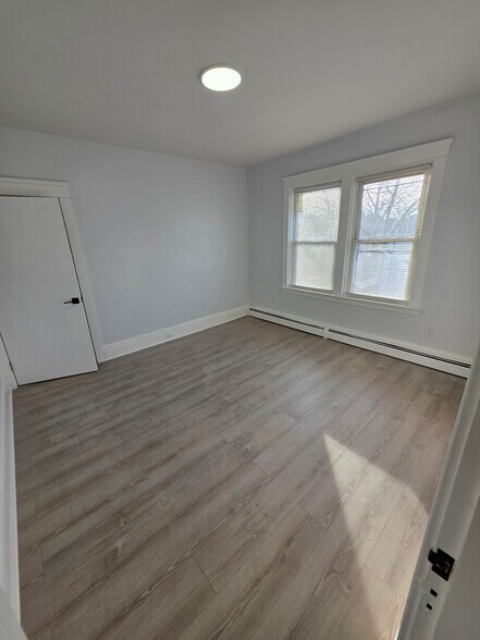 Building Photo - 267 New York Ave