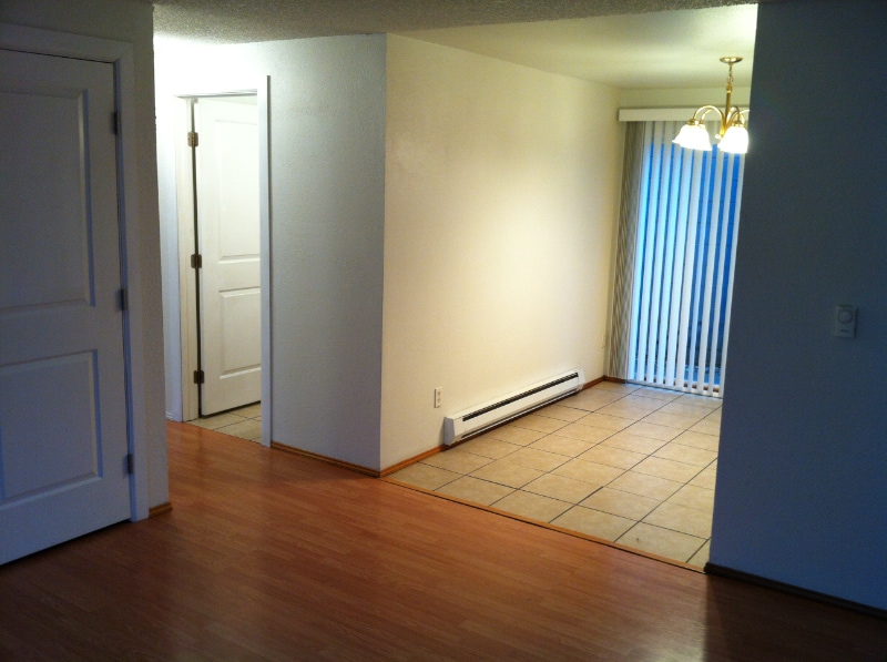 Building Photo - 736 22nd St NE