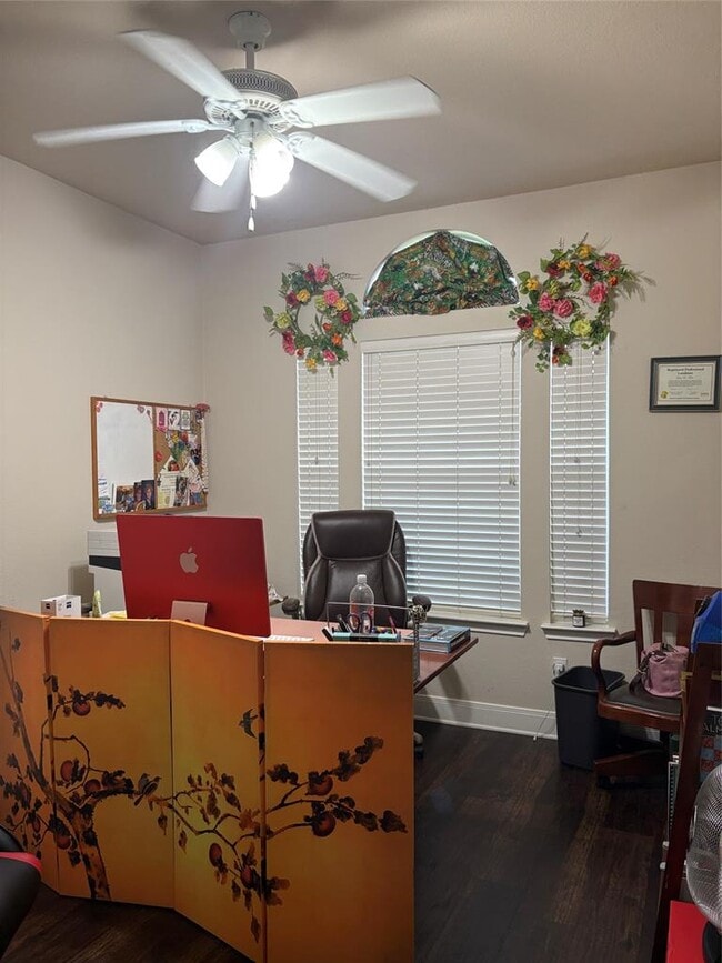 Building Photo - 113 Canyon Rd