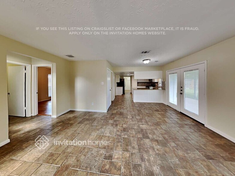 Building Photo - 3138 Mesquite Dr