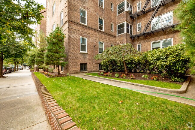 Building Photo - Berkeley Apartments Corporation