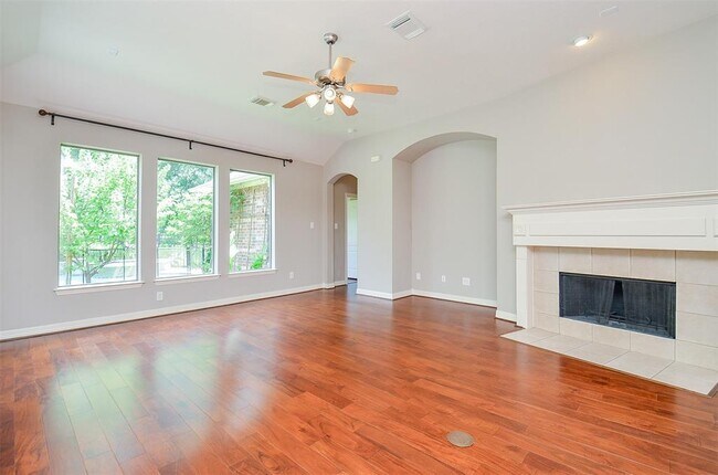 Building Photo - 7610 Breezeway Bend Ln