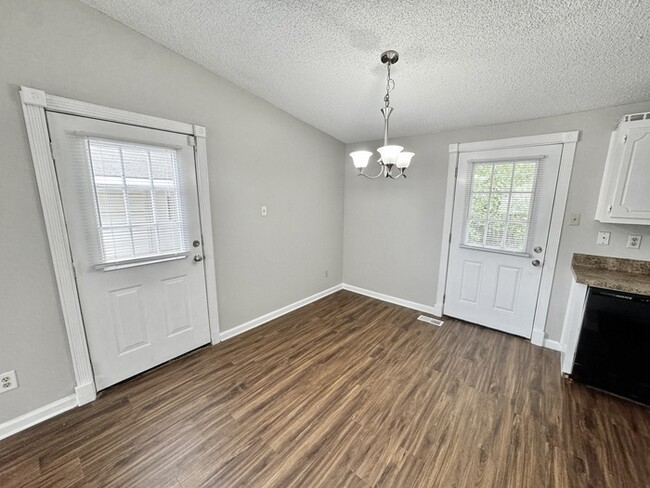 Building Photo - 4408 N Bay Dr