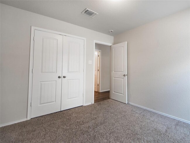 Building Photo - 106 Reagor Dr