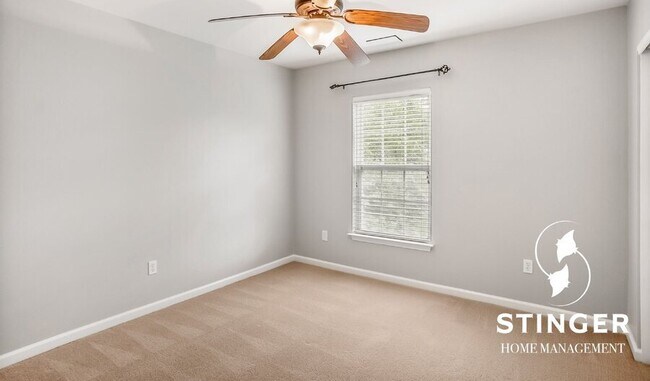 Building Photo - 43 Shadow Moss Dr