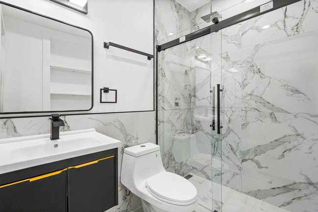 Building Photo - 3934 N Sawyer Ave