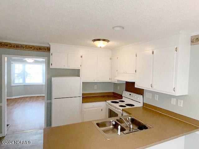 Building Photo - 2385 Vineyard Dr
