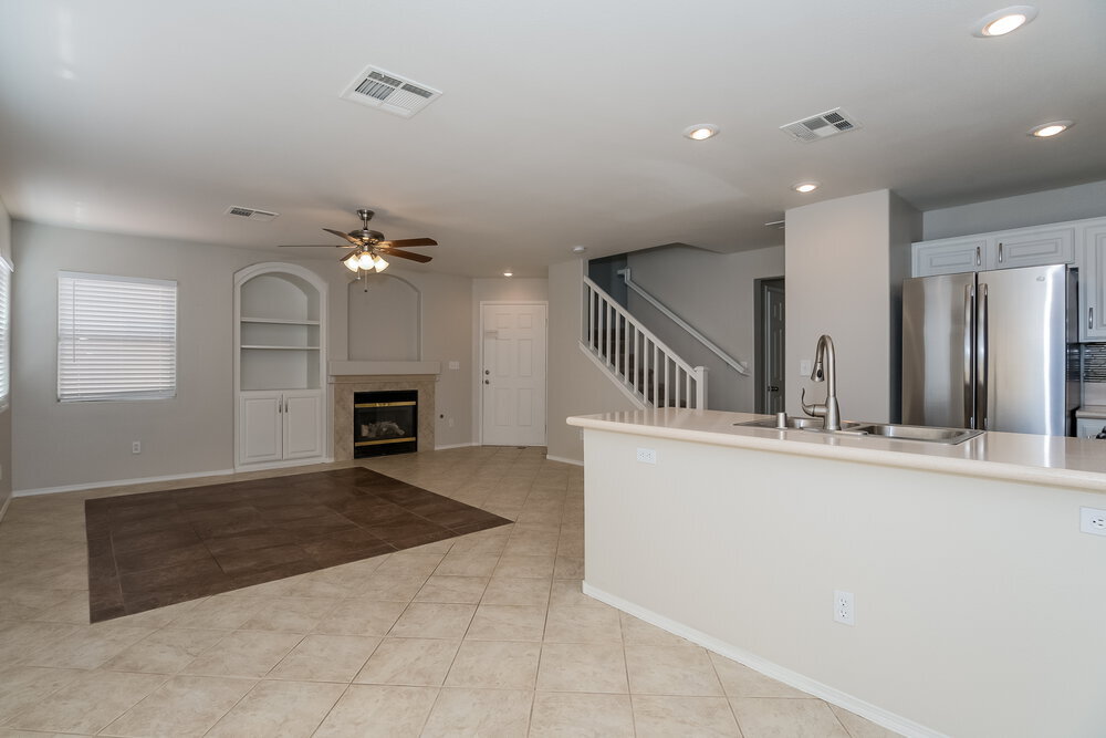 Building Photo - 530 Eresma St