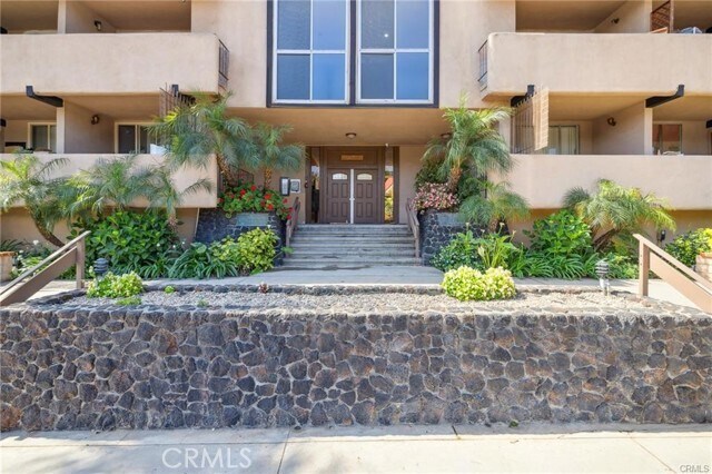 Building Photo - 17000 Burbank Blvd