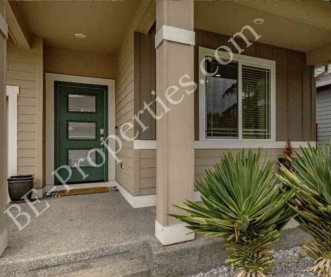 Building Photo - Tehaleh Home