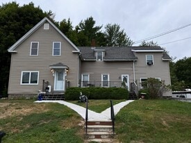 Building Photo - 659 Pleasant St