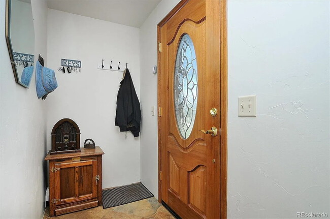 Building Photo - Amazing 2-Bedroom Home for Rent – Just 5 M...