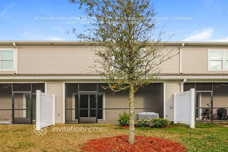 Building Photo - 13290 Shore Grass Dr
