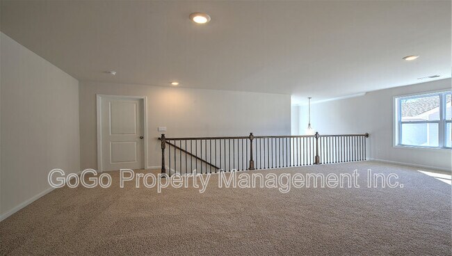 Building Photo - 208 Reynard Trl