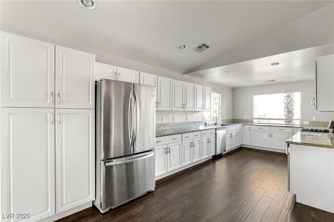 Building Photo - 2721 Willow Basket Ln