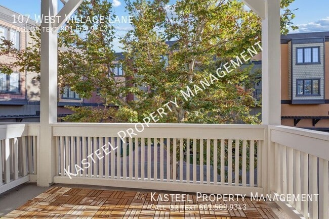 Building Photo - 107 W Village Ln