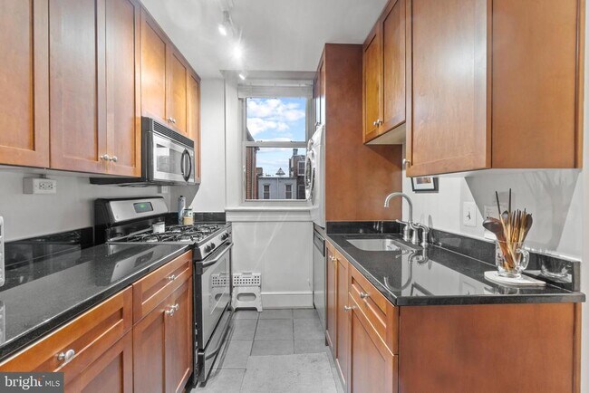 Building Photo - 3500 13th St NW