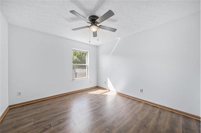 Building Photo - 1259 Caravel Dr