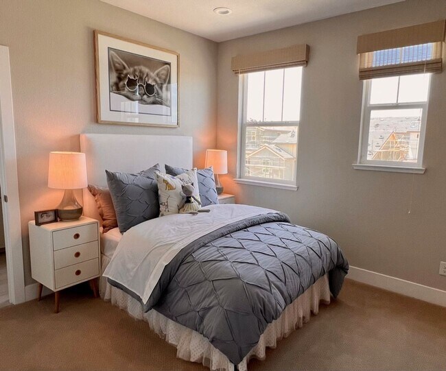 Building Photo - 809 Cosmos Dr