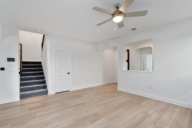 Building Photo - 8007 Marigny Wy