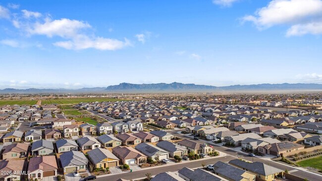 Building Photo - 3065 E Riding Boot Wy