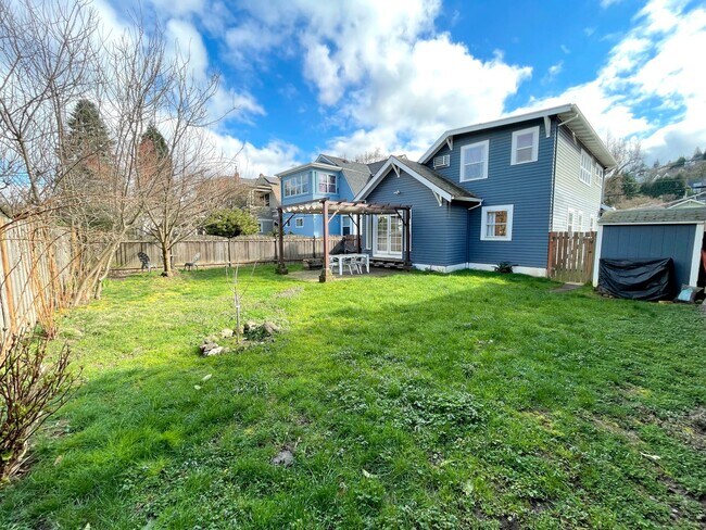 Building Photo - Gorgeous NW District House with Stunning Upgrades and Original Charm