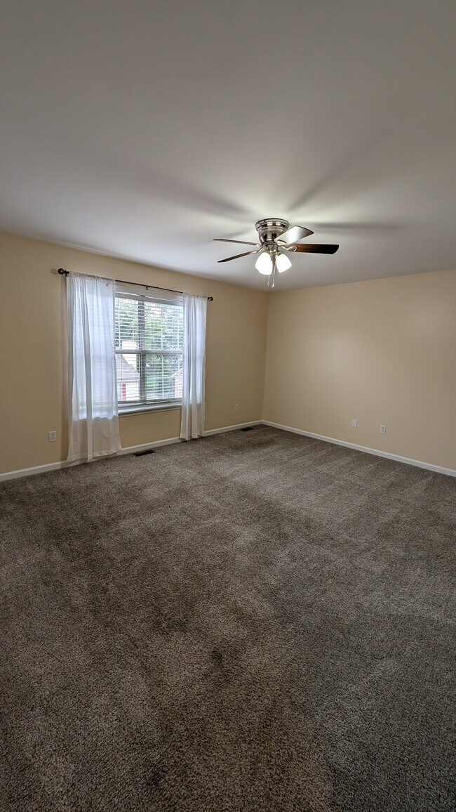 Building Photo - 1185 Ashford Ln