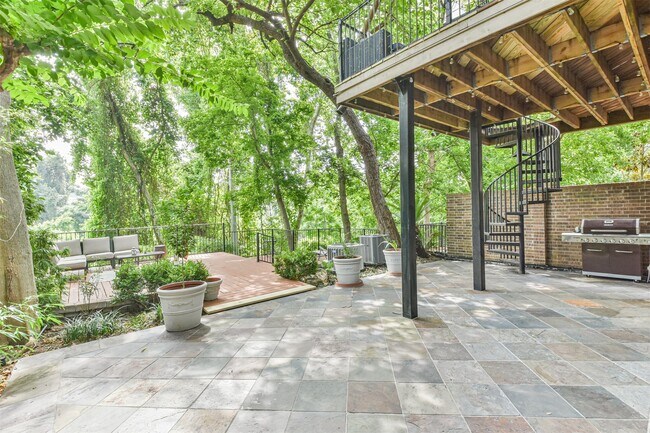 Building Photo - 4736 Post Oak Timber Dr