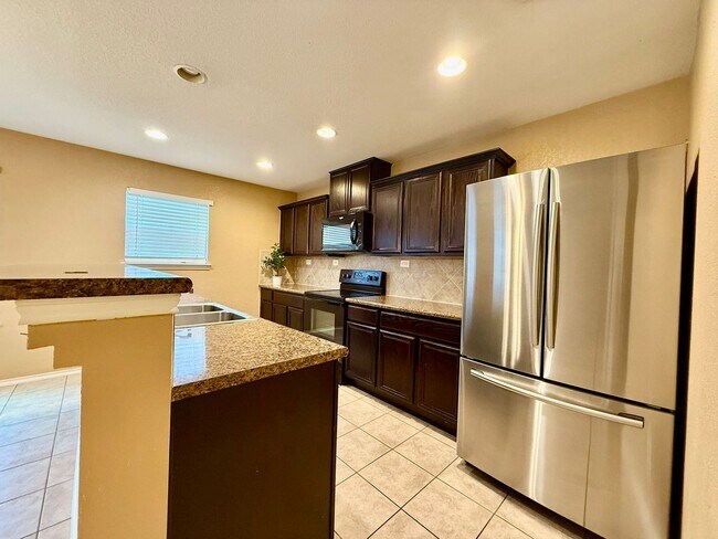 Building Photo - 10843 Canter Spur