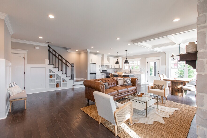 Building Photo - 1033 S Westyn Loop