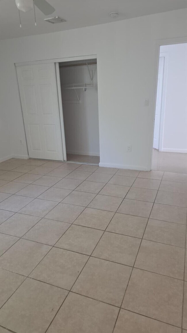 Building Photo - 5241 Mayo St