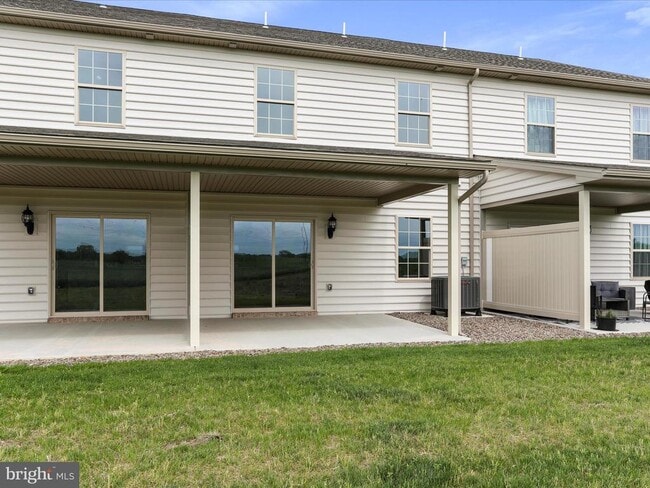 Building Photo - 129 Delano Dr