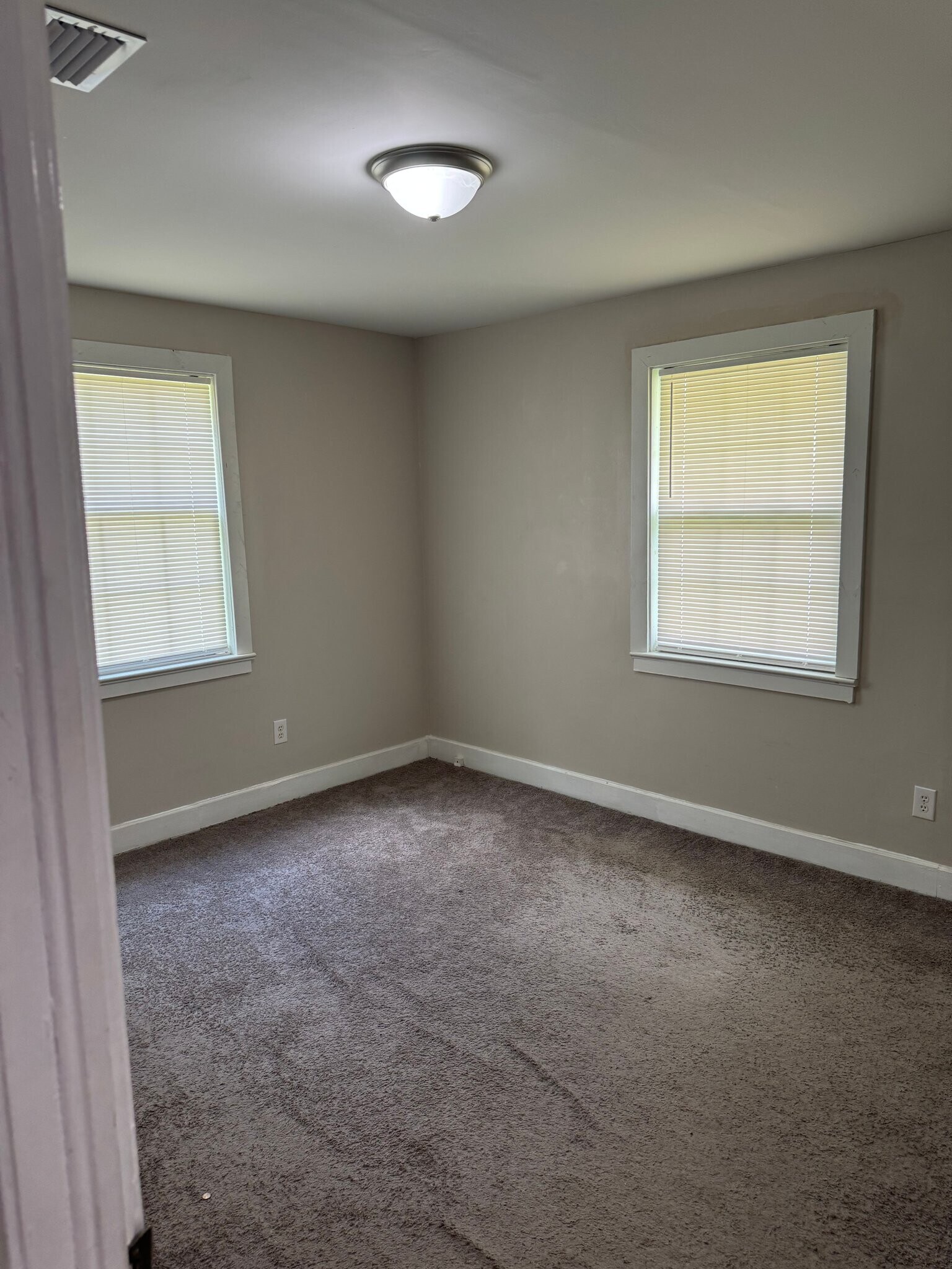 Building Photo - 109 Aventura Ct