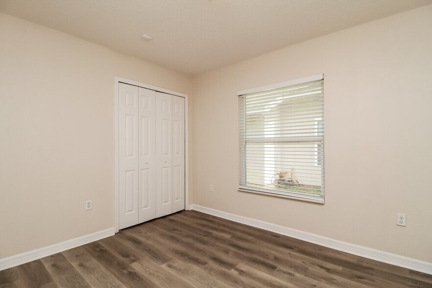 Building Photo - 31074 Lochmore Cir