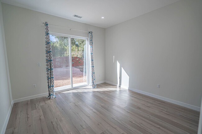 Building Photo - Brand New Construction 3-Bedroom Home for Rent in Canyon Country