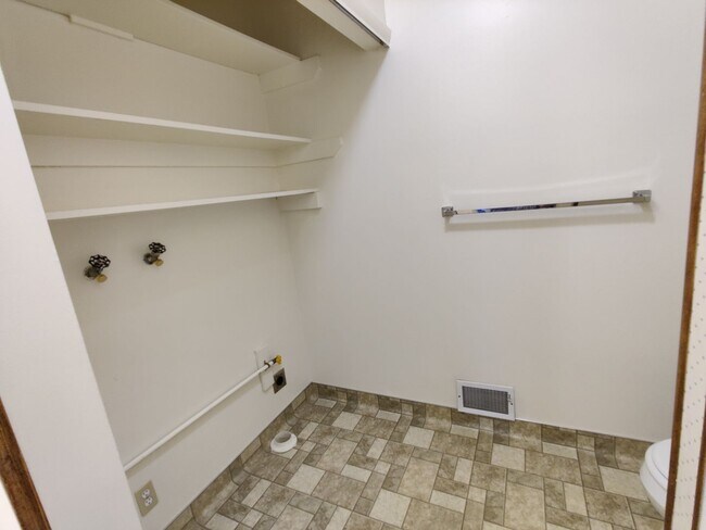 Building Photo - 2227 4300 S St