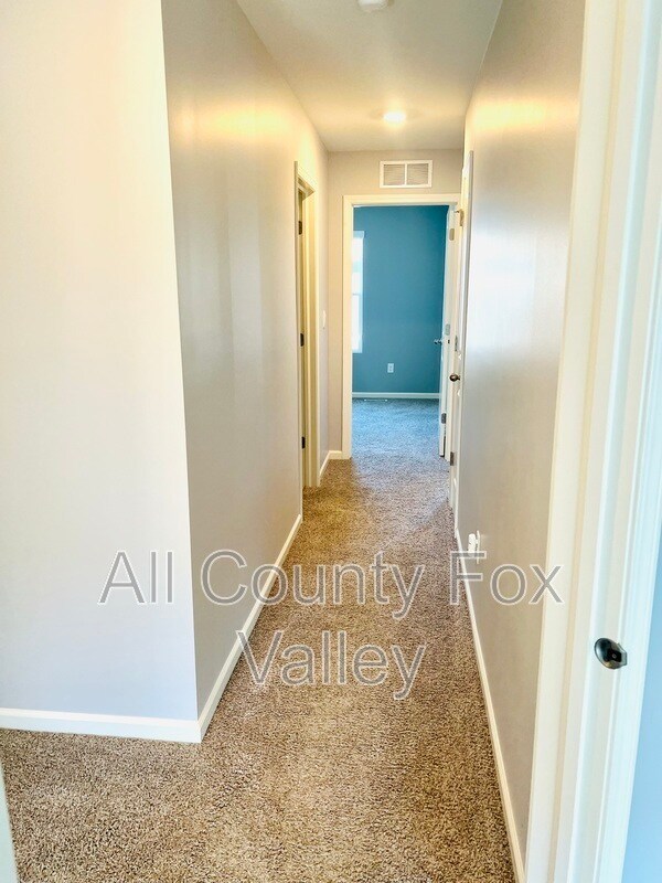 Building Photo - 844 Briar Gln Ct
