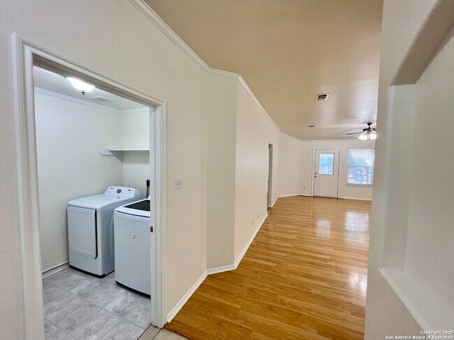 Building Photo - 4447 Amandas Cove