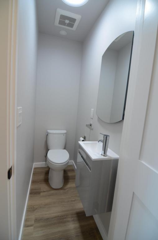 Building Photo - 126 22nd Ave