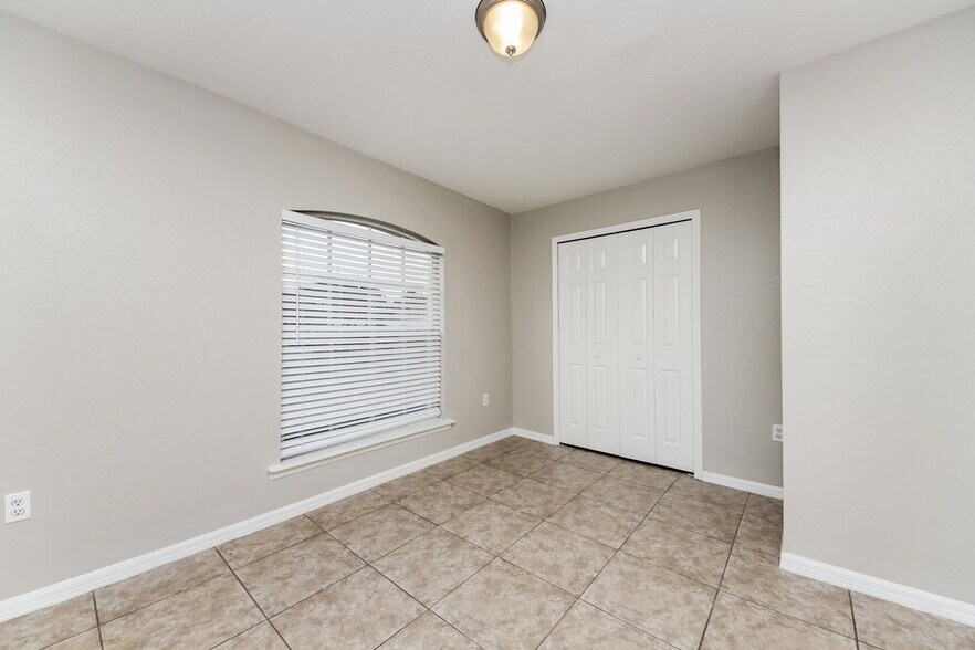 Building Photo - 387 Cocoa Ct