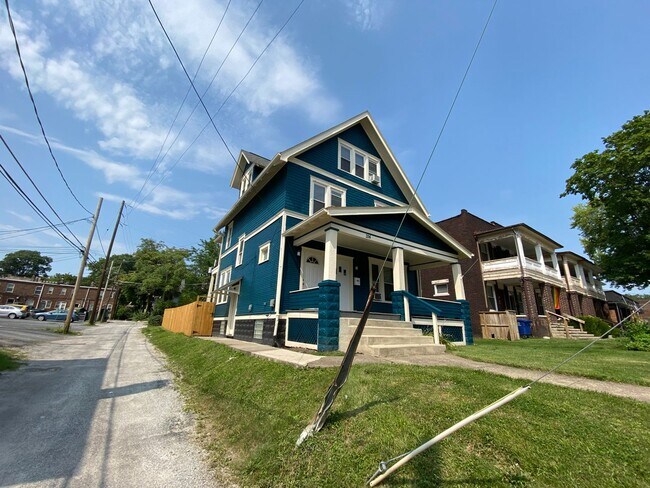 Building Photo - E 19th Ave 314-316 NPR