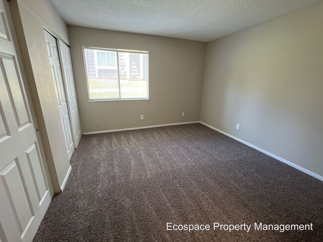 Building Photo - 3 Bedroom 2 Bathroom in Robinwood Condomin...