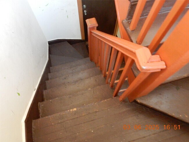 Building Photo - 11 Beekman Ave