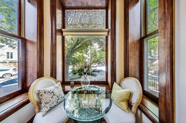 Building Photo - 2052 N Orleans St